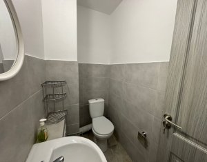 Appartement 3 chambres à louer dans Cluj-napoca, zone Centru