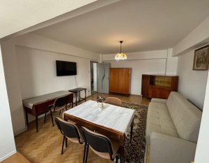 Appartement 3 chambres à louer dans Cluj-napoca, zone Centru