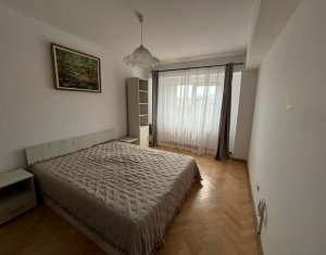 Appartement 3 chambres à louer dans Cluj-napoca, zone Centru