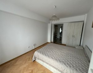 Appartement 3 chambres à louer dans Cluj-napoca, zone Centru