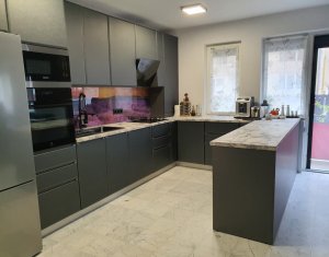 , 66m2 dans Floresti