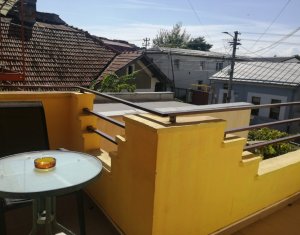 Pensiune de vanzare, 12 camere, zona Hasdeu