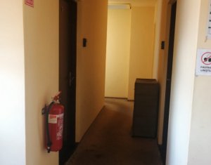 Pensiune de vanzare, 12 camere, zona Hasdeu