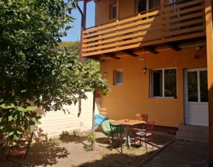 Pensiune de vanzare, 12 camere, zona Hasdeu