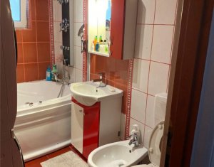 Lakás 3 szobák eladó on Floresti