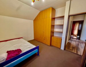 Maison 4 chambres à louer dans Floresti