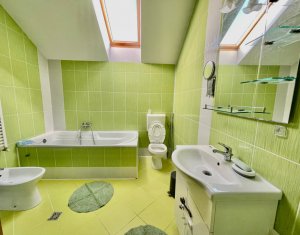 Maison 4 chambres à louer dans Floresti