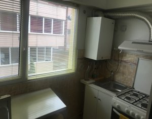 Lakás 3 szobák eladó on Floresti