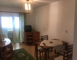 Lakás 3 szobák eladó on Floresti