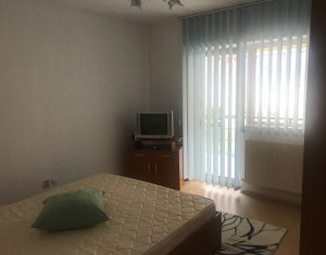 Lakás 3 szobák eladó on Floresti