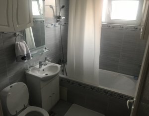 Lakás 3 szobák eladó on Floresti