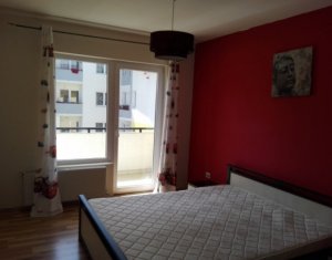 Lakás 3 szobák eladó on Floresti