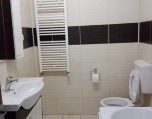 Lakás 3 szobák eladó on Floresti