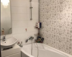 Lakás 3 szobák eladó on Floresti