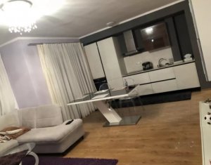 Lakás 3 szobák eladó on Floresti