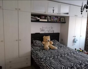 Lakás 3 szobák eladó on Floresti