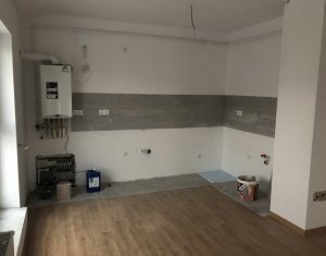 Lakás 3 szobák eladó on Floresti