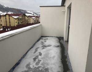 Lakás 3 szobák eladó on Floresti