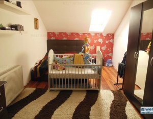 Lakás 3 szobák eladó on Floresti