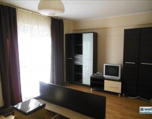 Lakás 3 szobák eladó on Floresti