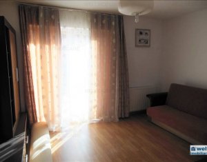 Lakás 3 szobák eladó on Floresti