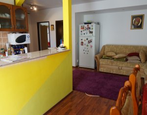 Lakás 3 szobák eladó on Floresti