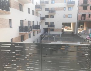 Lakás 2 szobák eladó on Floresti