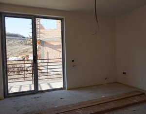 Ház 4 szobák eladó on Floresti