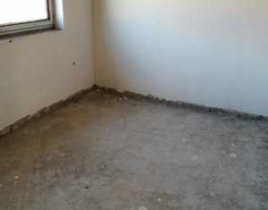 Ház 4 szobák eladó on Floresti