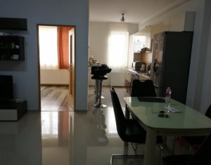 Lakás 3 szobák eladó on Floresti