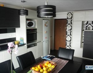 Lakás 3 szobák eladó on Floresti