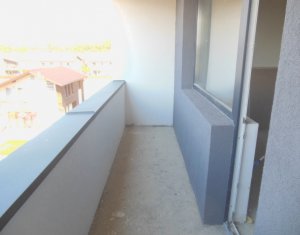 Lakás 3 szobák eladó on Floresti