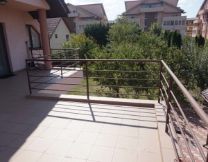 Ház 5 szobák eladó on Floresti