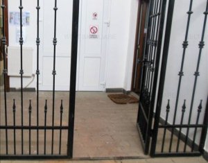 Spatiu de inchiriat pentru, depozit, birouri, 130 mp, in Floresti