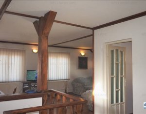 Maison 4 chambres à louer dans Luna De Sus