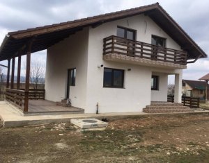 Maison 4 chambres à vendre dans Gilau