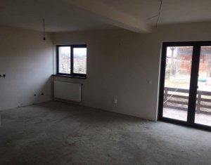 Maison 4 chambres à vendre dans Gilau