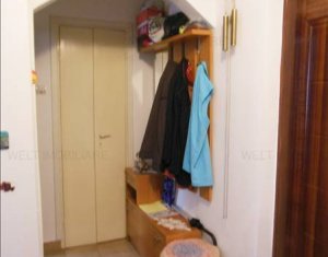 Appartement 3 chambres à vendre dans Cluj-napoca, zone Manastur