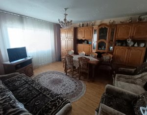 , 84m2 dans Cluj-napoca, zone Manastur