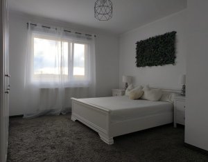 Ház 4 szobák eladó on Chinteni