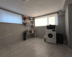 Ház 4 szobák eladó on Chinteni