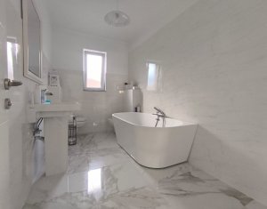 Ház 4 szobák eladó on Chinteni