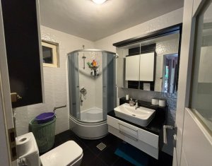 Appartement 5 chambres à louer dans Cluj-napoca, zone Centru