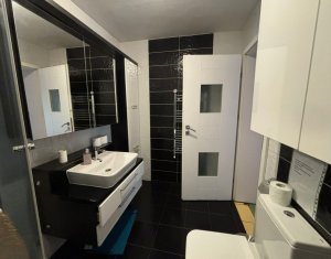 Appartement 5 chambres à louer dans Cluj-napoca, zone Centru
