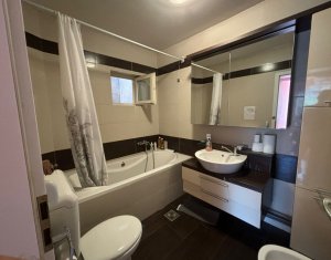 Appartement 5 chambres à louer dans Cluj-napoca, zone Centru