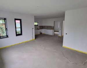 Maison 3 chambres à vendre dans Campenesti