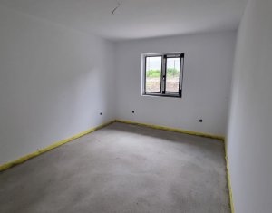 Maison 3 chambres à vendre dans Campenesti