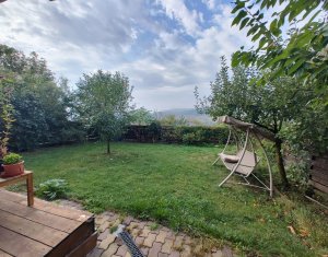 Ház 6 szobák eladó on Baciu