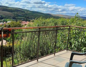 Ház 6 szobák eladó on Baciu