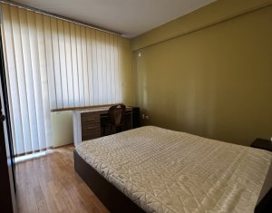 Appartement 4 chambres à louer dans Cluj-napoca, zone Centru